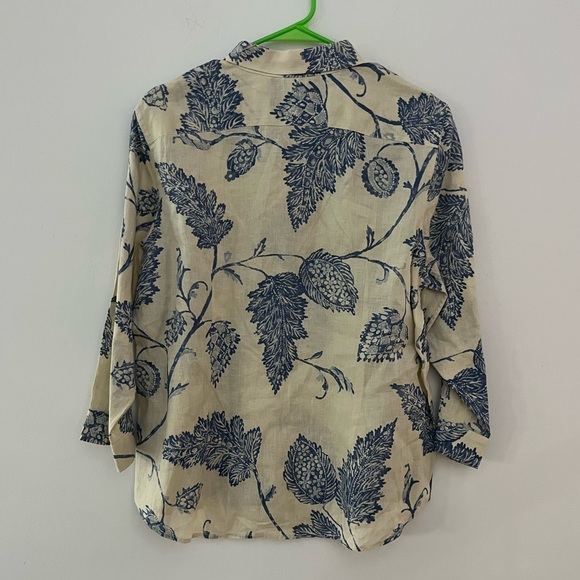 Vintage Lauren Ralph Lauren Beige and Blue Floral Button Up ¾ Sleeve - Picture 2 of 5